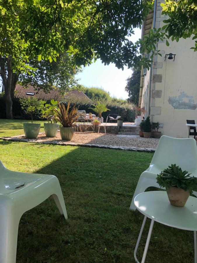 La Parenthese Bed and Breakfast Saubrigues Εξωτερικό φωτογραφία